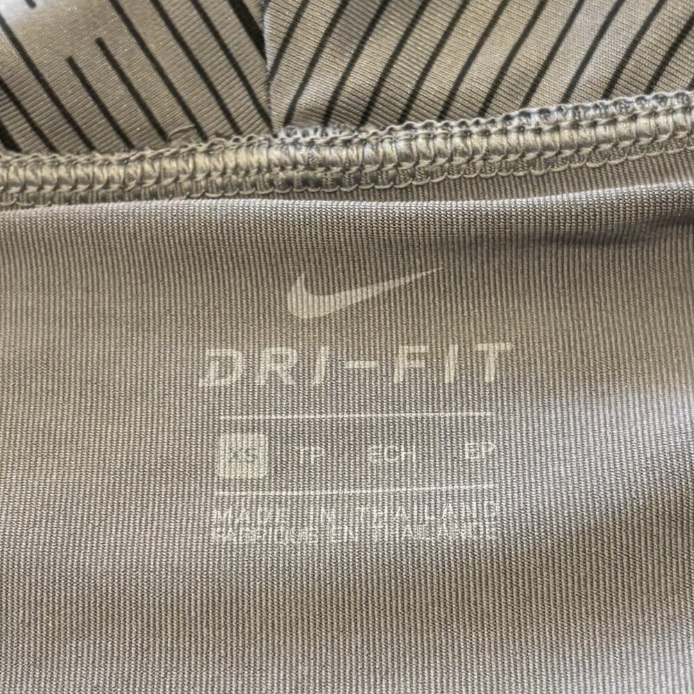 Nike Dri Fit Skort XS Gray Black Striped - Picture 3 of 10